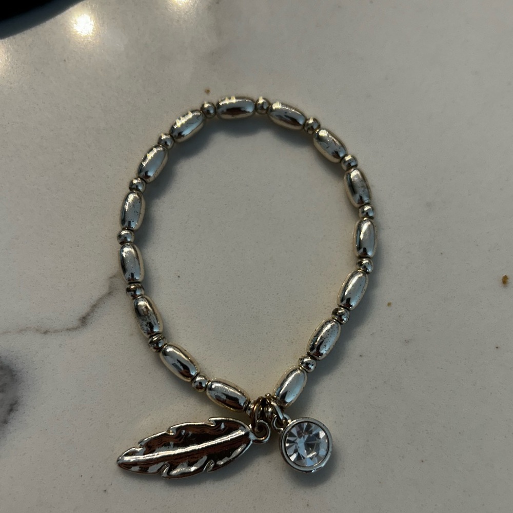 Silver Bracelet with Leaf and Gem